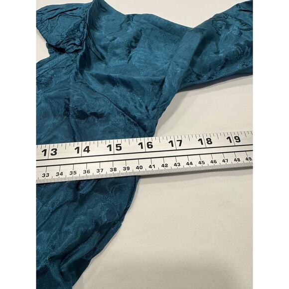 NEW Band of the Free Camille Floral Satin Crossover Crop Top Size S Teal NWT - Picture 10 of 12